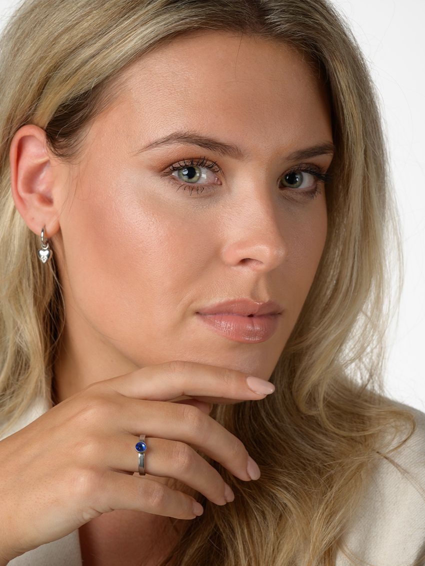 September saffier staal